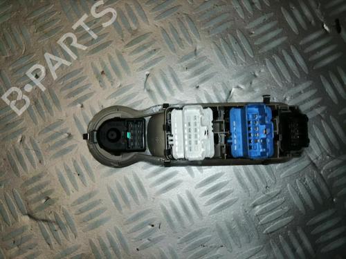 Used Left front window switch Left front window switch RENAULT MODUS / GRAND MODUS (F/JP0_) 1.5 dCi (FP0F, JP0F) (86 hp) 22591428 22591428