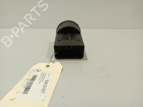 Used Headlight switch VW GOLF IV (1J1) 1.6 (100 hp) 22581081