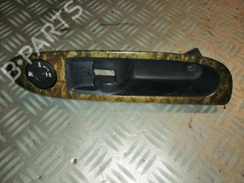 Håndtag i tag RENAULT CLIO II (BB_, CB_) 1.6 16V (BB01, BB0H, BB0T, BB14, BB1D, BB1R, BB2KL, BB3G... (107 hp) 22590207