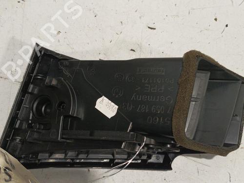 Used Air vent BMW 1 (E81) 118 d (143 hp) 22570529