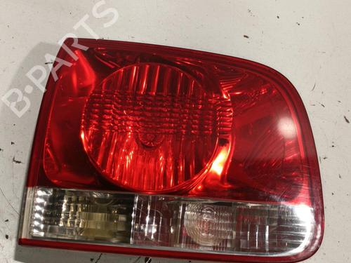 Achterlicht kofferdeksel achterklep links VW TOUAREG (7LA, 7L6, 7L7) 2.5 R5 TDI (174 hp) 22572270