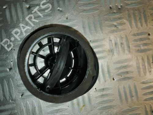 Used Air vent AUDI A1 Sportback (8XA, 8XF) 1.6 TDI (90 hp) 22584316