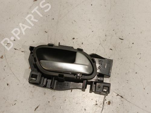 Used Rear right interior door handle Rear right interior door handle CITROËN C4 Picasso II 1.6 HDi / BlueHDi 115 (115 hp) 22572708 22572708