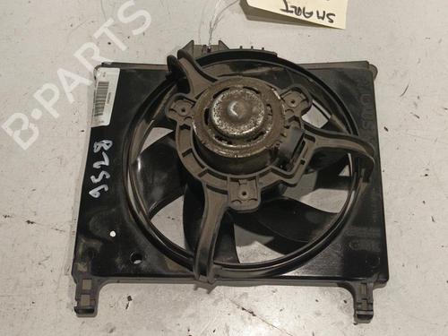 Used Radiator fan Radiator fan SMART FORTWO Coupe (451) 1.0 Turbo (451.332) (84 hp) 22586373 22586373