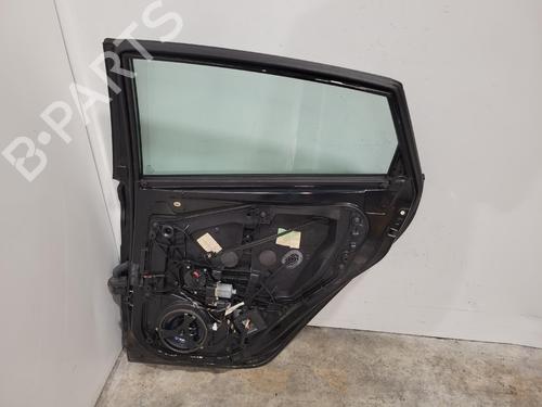 Dør høyre bak Dør høyre bak FORD FIESTA VI (CB1, CCN) 1.6 TDCi (95 hp) 39891833 39891833