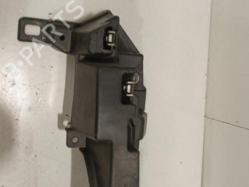 Used Crossmember FIAT GRANDE PUNTO (199_) 1.3 D Multijet (75 hp) 22581840