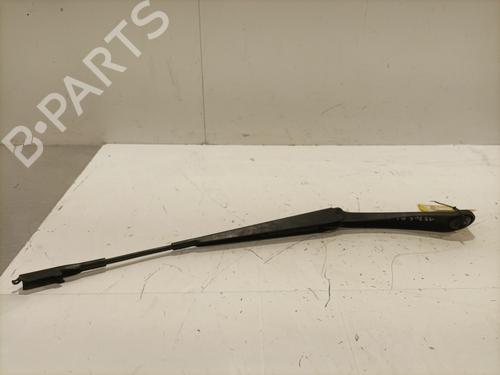 Used Front windshield wiper arm Front windshield wiper arm MERCEDES-BENZ CLA Coupe (C117) CLA 200 (117.343) (156 hp) 35924497 35924497