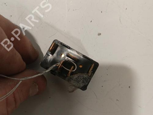 Used Left front window switch Left front window switch AUDI A4 B5 (8D2) 1.6 (100 hp) 22571700 22571700