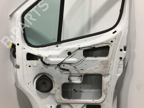 Right front door NISSAN PRIMASTAR Van (X83) 2.0 dCi 90 | BP25158319C3 