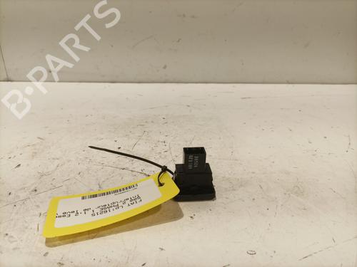 Right front window switch FIAT 500 (312_) 1.2 (312AXA1A) | BP35924171I26 - Image 4