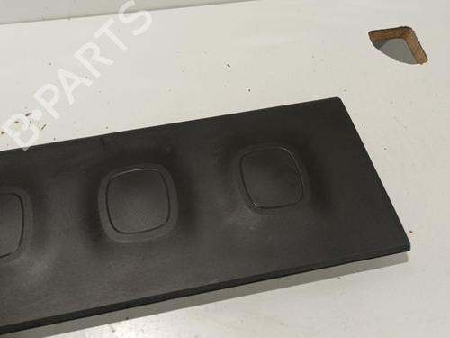 Used Door moulding trim CITROËN C3 III (SX) 1.2 THP 110 (SXHNPS, SXHNZT, SXHNZ6) (110 hp) 22570407