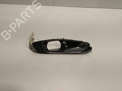 Used Front right interior door handle AUDI A1 (8X1, 8XK) 1.6 TDI (105 hp) 22580069