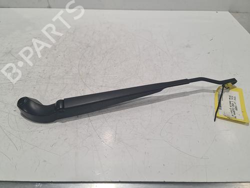 Used Front windshield wiper arm Front windshield wiper arm 32173999 32173999
