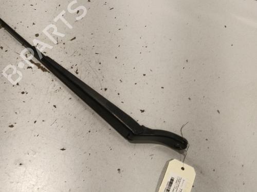 Used Front windshield wiper arm CITROËN C3 / C3 ORIGIN III (SX) 1.2 THP 110 (110 hp) 22580053
