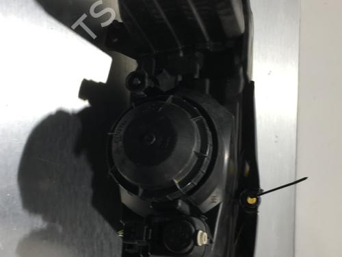 Left headlight PEUGEOT 106 II (1A_, 1C_) 1.4 i | BP22577549C28 
