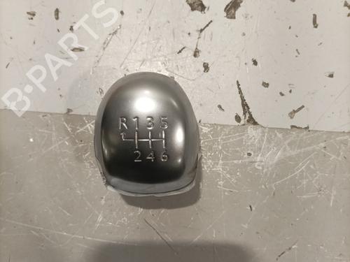 Used Gear lever PEUGEOT 308 II (LB_, LP_, LW_, LH_, L3_) 2.0 BlueHDi 150 (150 hp) 22573509