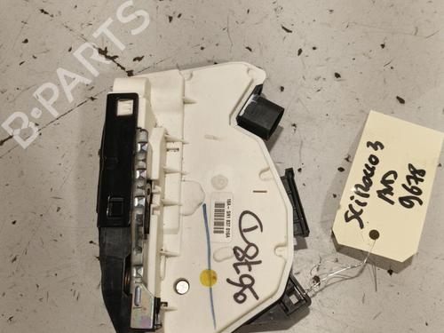 Front right lock VW SCIROCCO III (137, 138) 2.0 TDI | BP22572128C97 