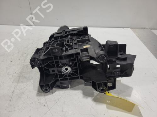 Used Gear lever Gear lever TOYOTA YARIS (_P21_, _PA1_, _PH1_) 1.5 Hybrid (MXPH10, MXPH11) (116 hp) 30753295 30753295