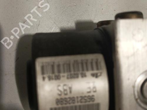 Used ABS pump CITROËN C2 (JM_) 1.4 HDi (68 hp) 22586694