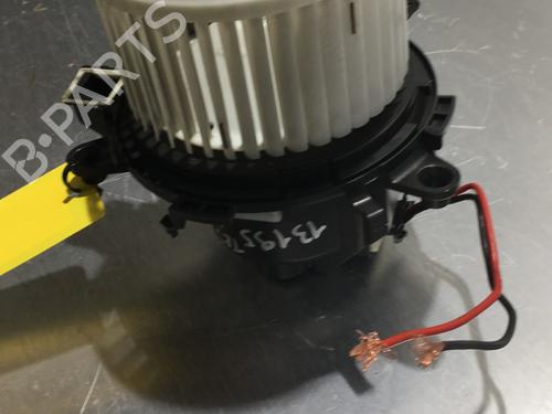Heater blower motor PEUGEOT 5008 II (MC_, MJ_, MR_, M4_) 1.2 Hybrid 136 (MRHPYC) | BP22577340M62 