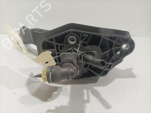 Used Clutch pedal Clutch pedal AUDI A1 Sportback (GBA) 25 TFSI (95 hp) 22585644 22585644