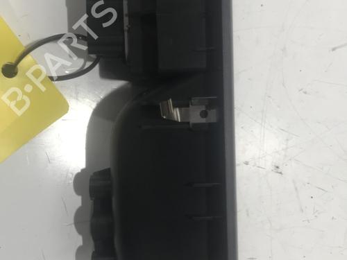 Used Right front window switch Right front window switch RENAULT CLIO III (BR0/1, CR0/1) 1.5 dCi (BR17, CR17) (86 hp) 27236667 27236667