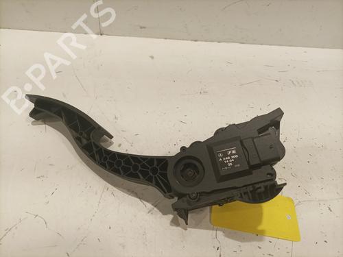 Pedal Pedal MERCEDES-BENZ CLA Coupe (C117) CLA 200 (117.343) (156 hp) 35924503 35924503