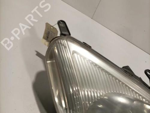 Used Right headlight Right headlight TOYOTA RAV 4 II (_A2_) 2.0 D 4WD (CLA20_, CLA21_, CLA20R, CLA21R) (116 hp) 22569929 22569929