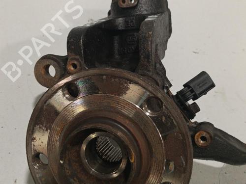 Used Left front steering knuckle VW CADDY III Box Body/MPV (2KA, 2KH, 2CA, 2CH) 1.6 TDI (102 hp) 22580930