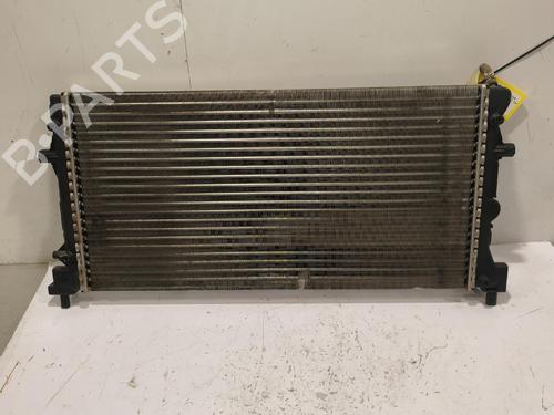 Used Water radiator Water radiator 38424366 38424366
