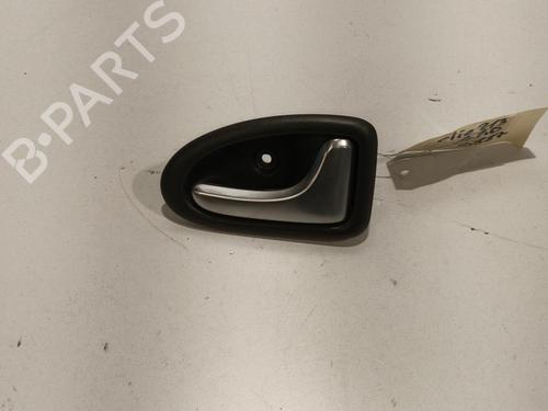 Høyre bak invendig håndtak RENAULT CLIO II (BB_, CB_) 1.2 16V (BB05, BB0W, BB11, BB27, BB2T, BB2U, BB2V, CB05,... (75 hp) 22587015