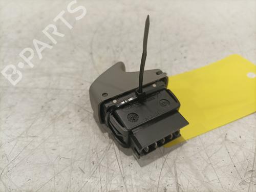Used Left front window switch Left front window switch RENAULT TWINGO I (C06_) 1.2 16V (C06C, C06D, C06K) (75 hp) 32784612 32784612