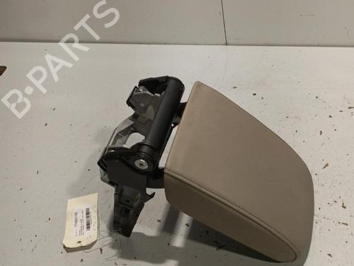 Used Armrest / Center console Armrest / Center console VW GOLF VII (5G1, BQ1, BE1, BE2) 1.6 TDI (110 hp) 22579975 22579975