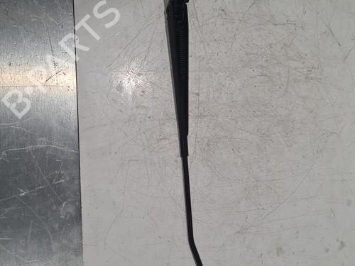 Used Front windshield wiper arm SEAT IBIZA V (KJ1, KJG) 1.0 TSI (95 hp) 31859727