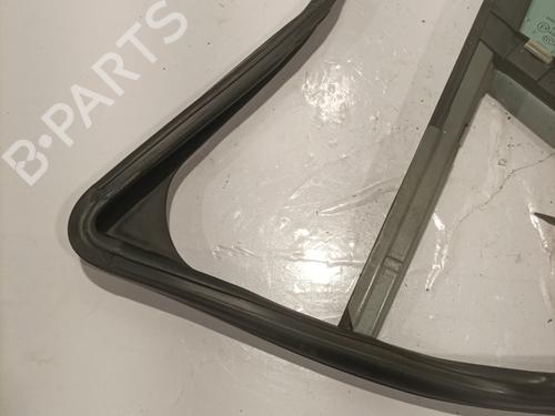 Used Front right quarter glass PEUGEOT 308 I (4A_, 4C_) 1.6 HDi (109 hp) 23844512