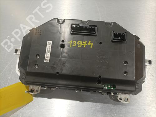 Instrument cluster TOYOTA YARIS (_P13_) 1.5 Hybrid (NHP130_, NHP130) | BP23782024C47 