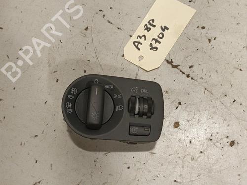 Used Headlight switch AUDI A3 Sportback (8PA) 2.0 TFSI (200 hp) 22577014