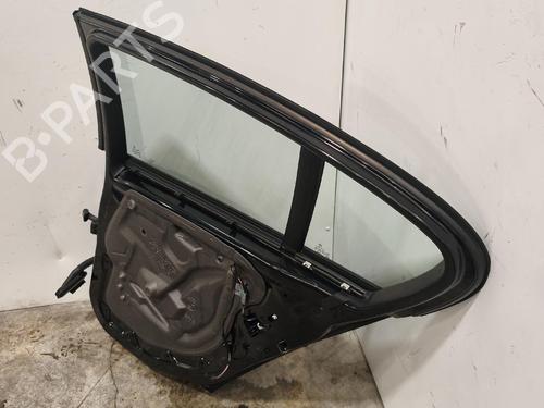 Puerta trasera derecha Puerta trasera derecha 37993730 37993730