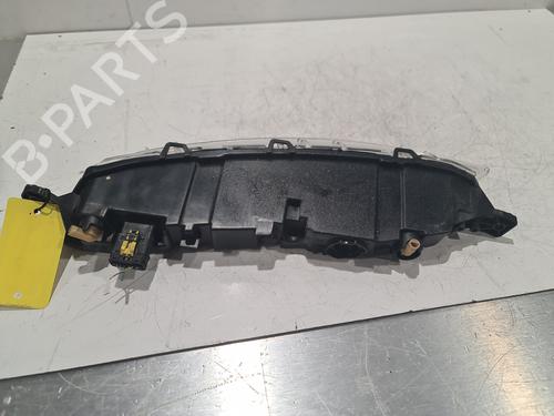 right-daytime-light-citroen-c4-picasso-ii-2013-33299413 main image