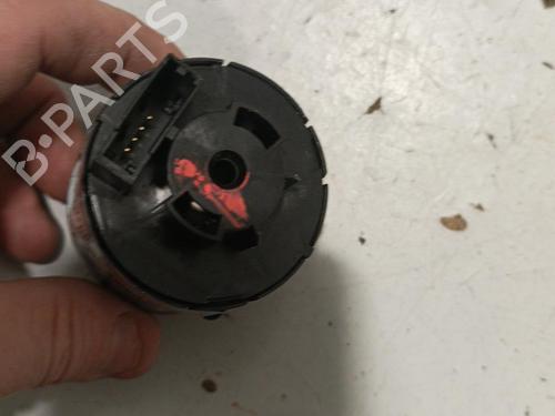 Used Headlight switch Headlight switch VW TOURAN (1T1, 1T2) 1.9 TDI (105 hp) 22579919 22579919