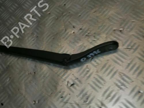 Used Front windshield wiper arm Front windshield wiper arm 22591002 22591002