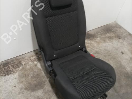 Rear seat PEUGEOT 5008 (0U_, 0E_) 1.6 HDi | BP26909084C17