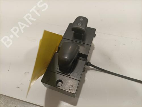 Used Right front window switch Right front window switch NISSAN JUKE (F15) 1.6 DIG-T NISMO RS (218 hp) 33218795 33218795