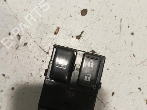 Used Left front window switch NISSAN MICRA IV (K13K, K13KK) 1.2 (80 hp) 22571610
