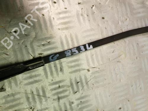Used Front windshield wiper arm PEUGEOT 308 SW I (4E_, 4H_) 1.6 16V (120 hp) 22575791