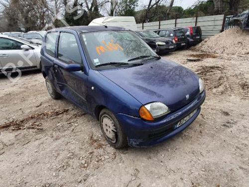 Left front indicator FIAT SEICENTO / 600 (187_) 0.9 (187AXA, 187AXA1A) | BP22590959C32 