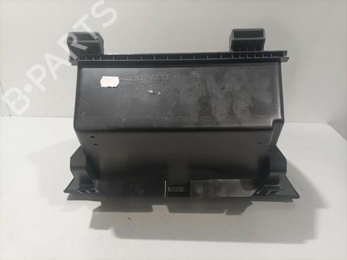 Used Glove box Glove box RENAULT KADJAR (HA_, HL_) 1.6 dCi 130 (HLA4) (130 hp) 22579560 22579560