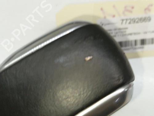 Gear lever CITROËN C3 III (SX) 1.2 THP 110 (SXHNPS, SXHNZT, SXHNZ6) | BP22574849M90 