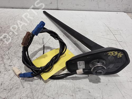 Used Antenna/Base Antenna/Base RENAULT CLIO V (B7_) 1.5 Blue dCi 115 (B7AD) (116 hp) 40251648 40251648