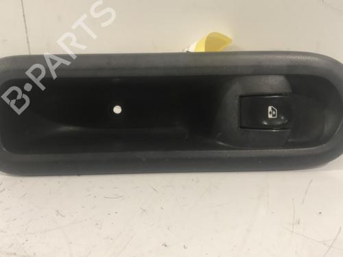 Used Right front window switch RENAULT CLIO III (BR0/1, CR0/1) 1.5 dCi (BR17, CR17) (86 hp) 27236667